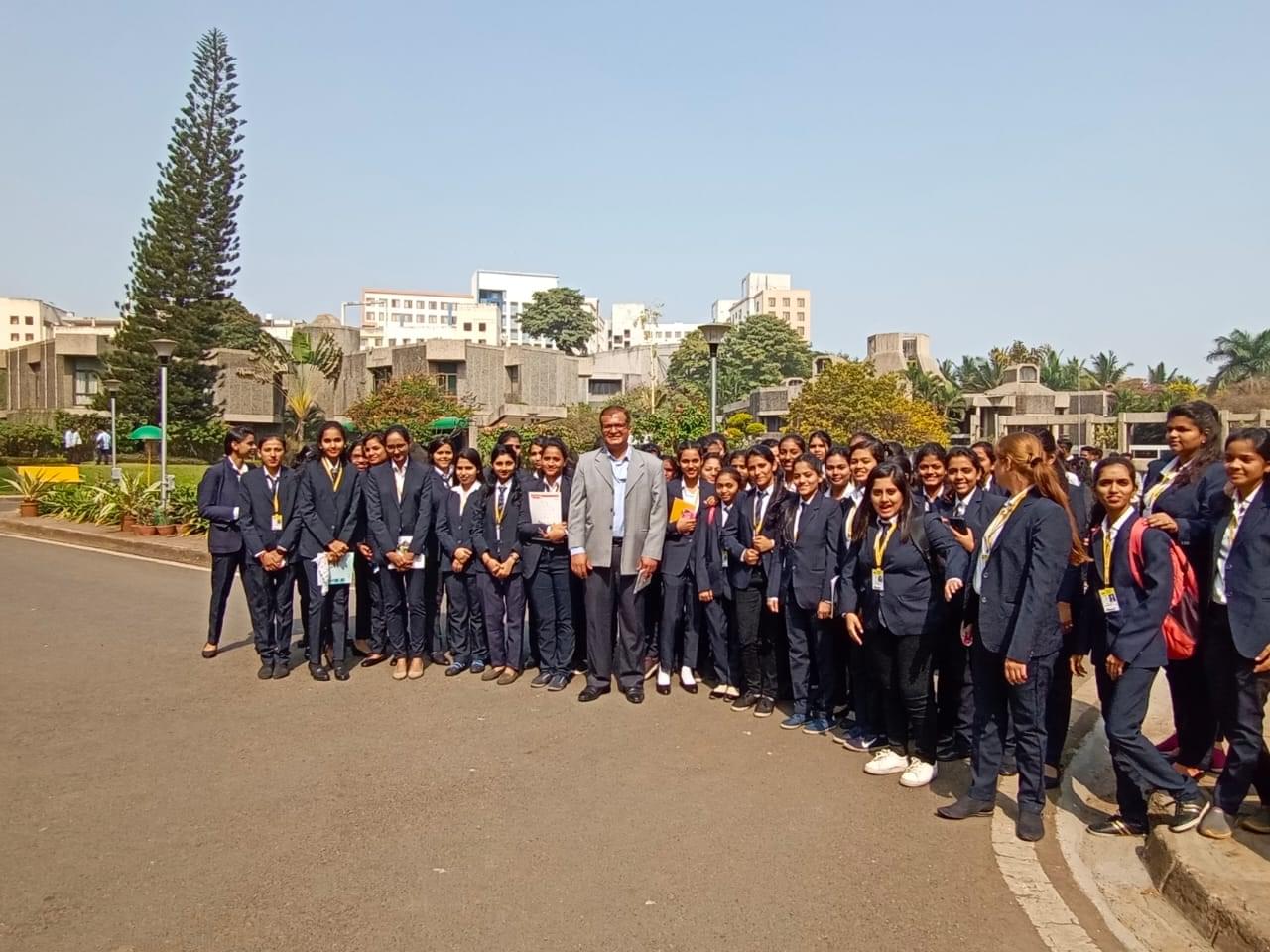 Joshi Bedekar College Industrial Visit photo 8